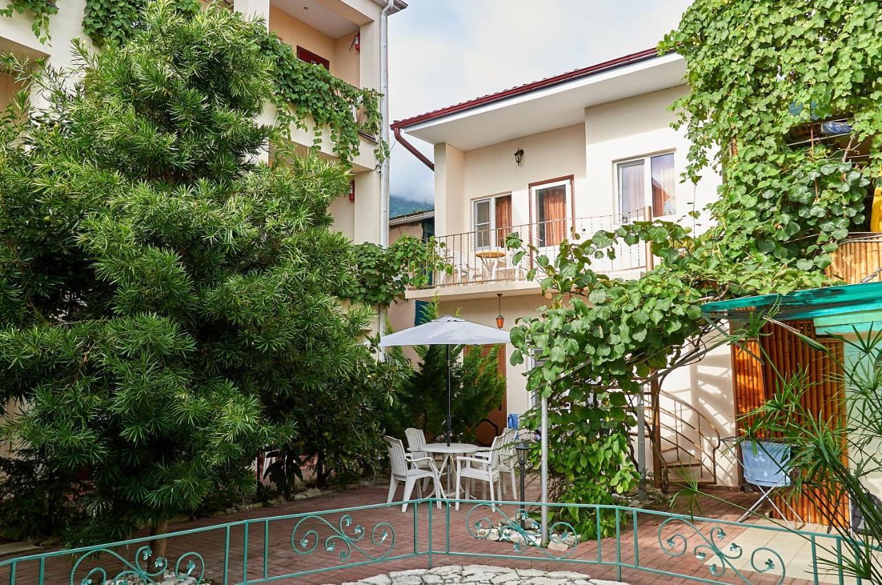 Marco Club Hotel Gagra Esterno foto